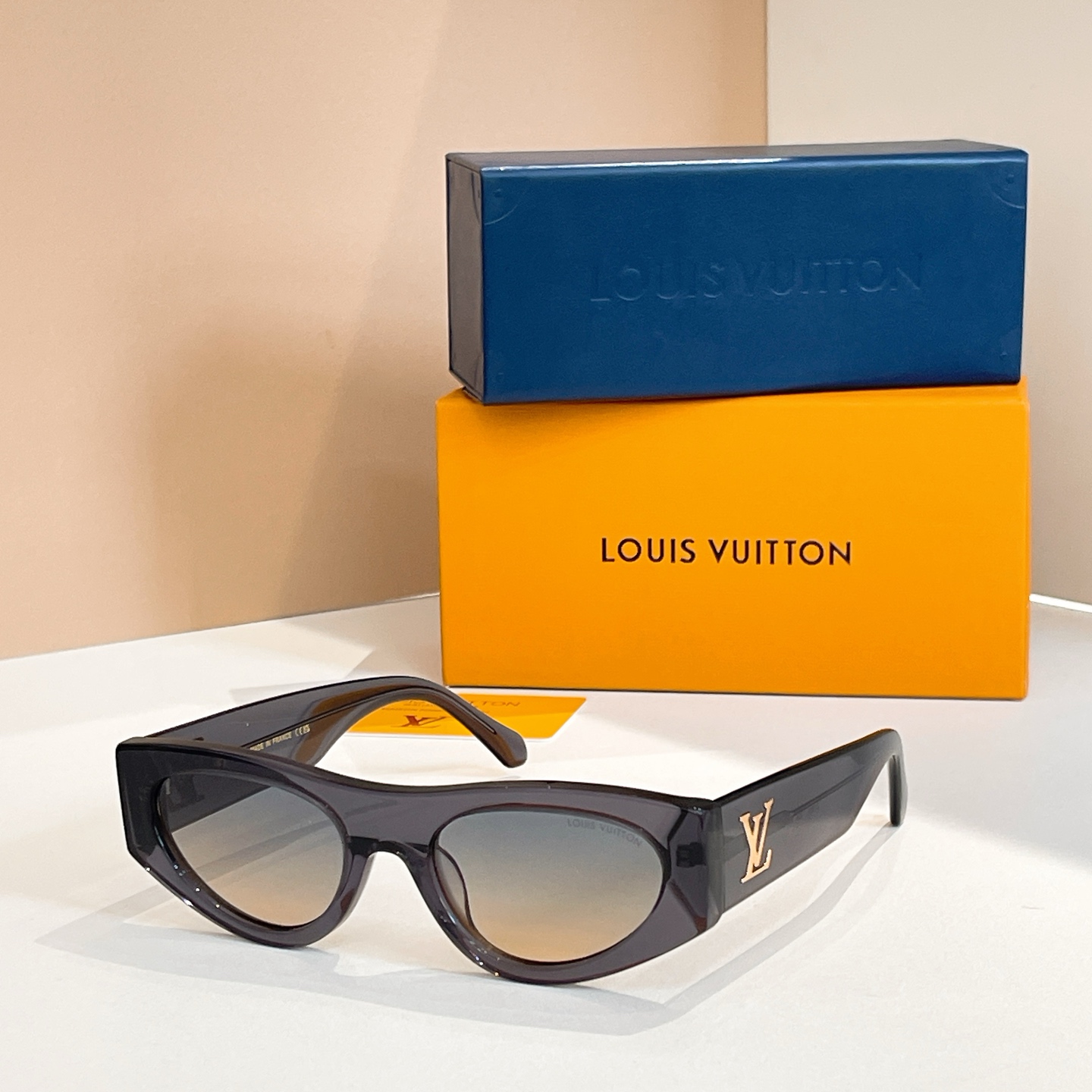 LOUIS VUITTO*✨✨✨MODEL：Z2181U ✨✨✨ SIZE：53口22-145✨✨✨