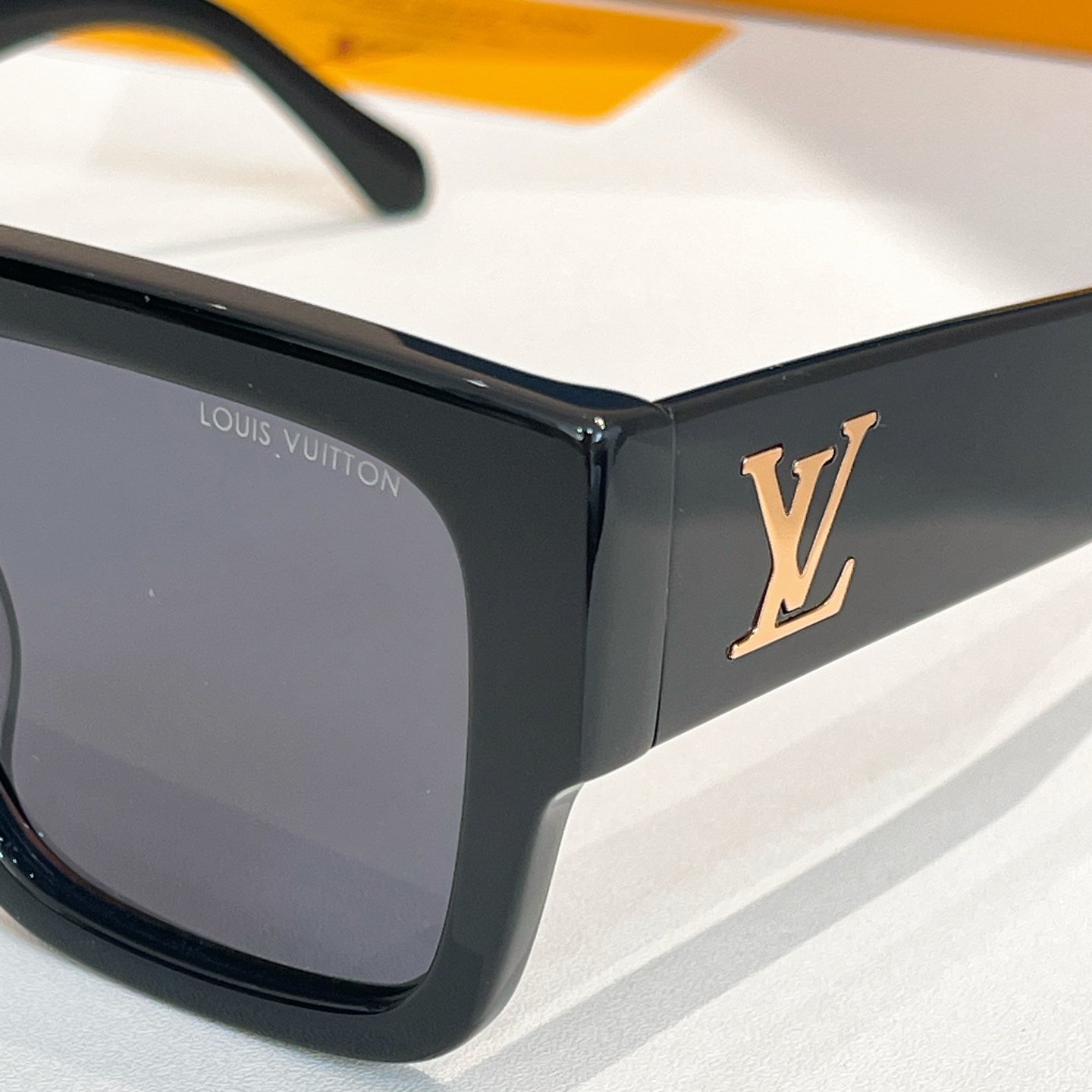 LOUIS VUITTO*✨✨✨MODEL：Z2125W ✨✨✨ SIZE：53口22-145✨✨✨