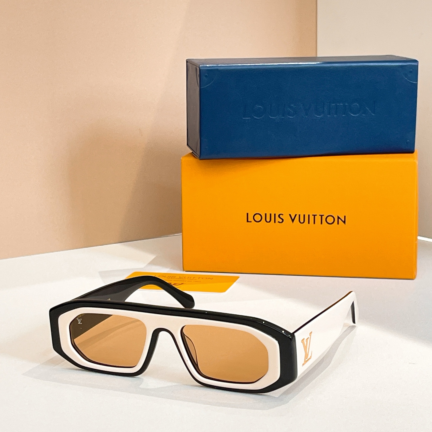 LOUIS VUITTO*✨✨✨MODEL：Z2015U ✨✨✨ SIZE：53口22-145✨✨✨