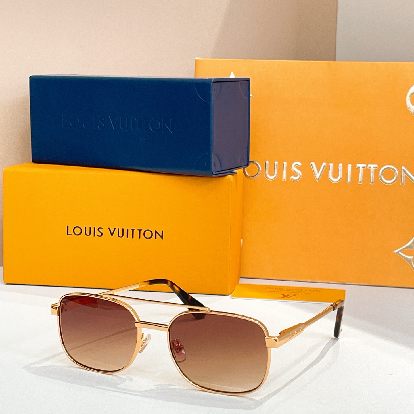 LOUIS VUITTO*✨✨✨MODEL：Z2207U ✨✨✨ SIZE：53口22-145✨✨✨