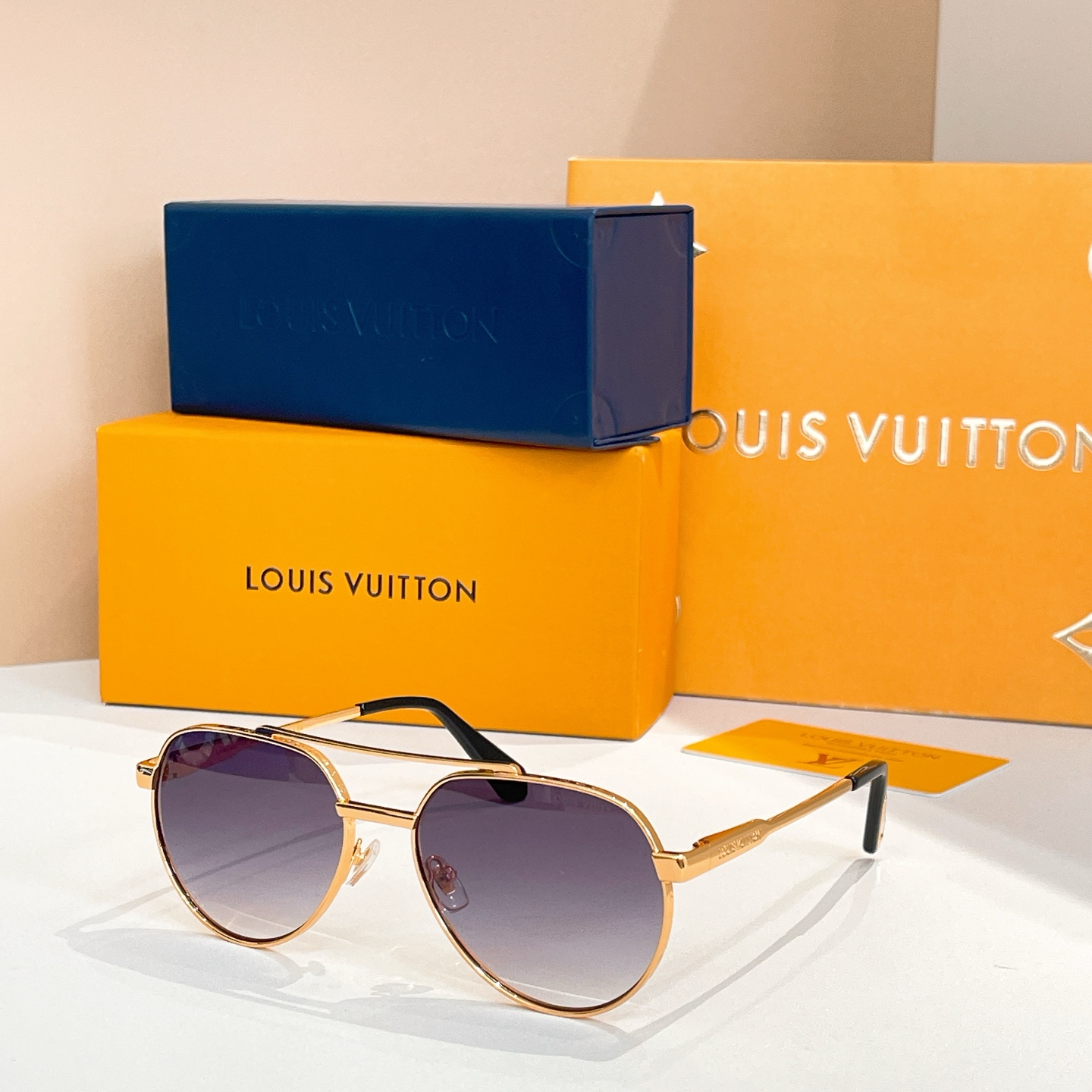 LOUIS VUITTO*✨✨✨MODEL：Z2048U ✨✨✨ SIZE：53口22-145✨✨✨
