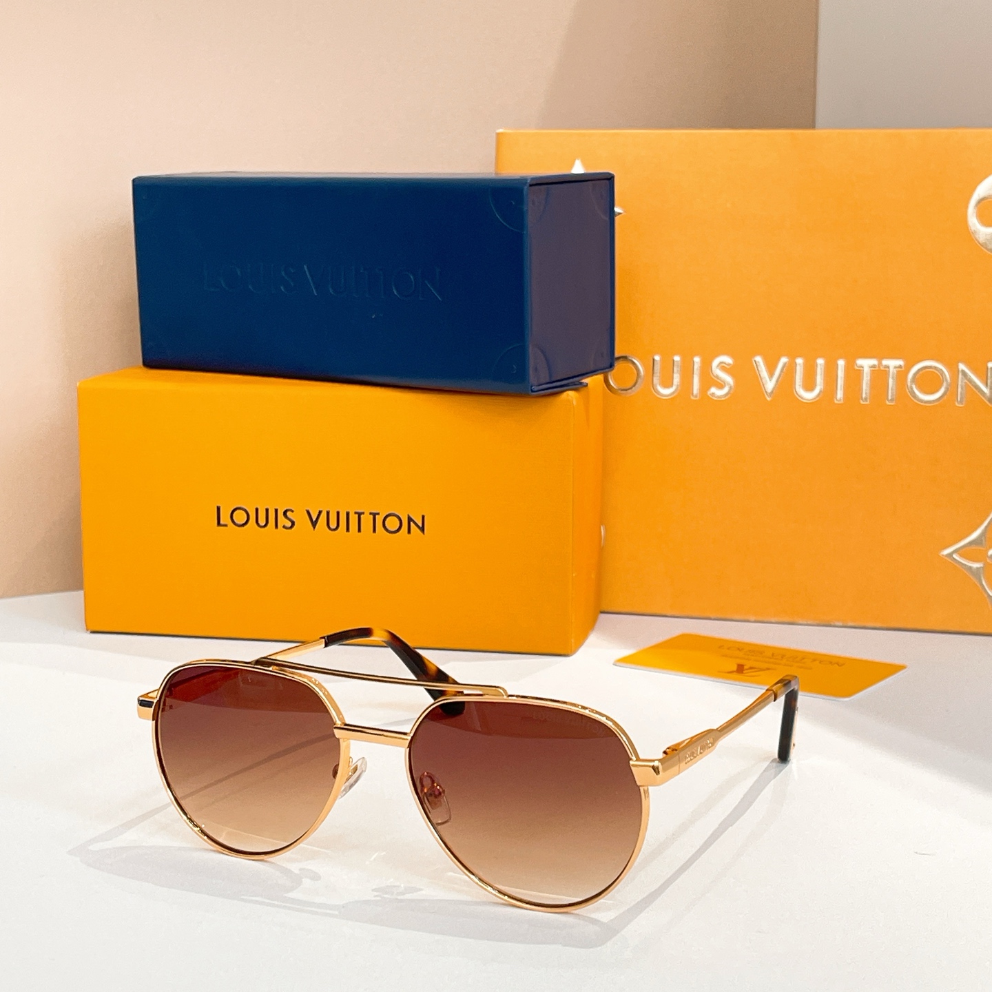 LOUIS VUITTO*✨✨✨MODEL：Z2048U ✨✨✨ SIZE：53口22-145✨✨✨