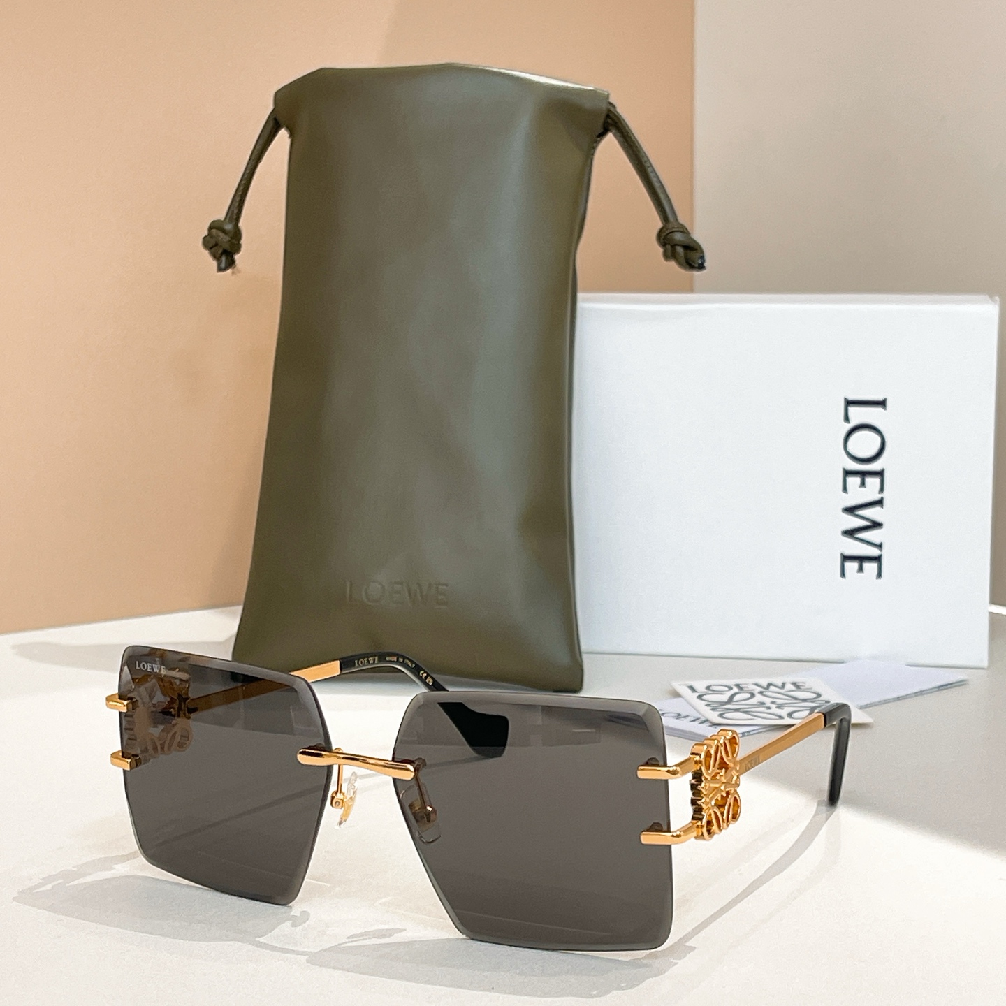 LOEWE🌟🌟🌟MODEL：HW 2057 🌟🌟🌟SIZE：141口0-142🌟🌟🌟