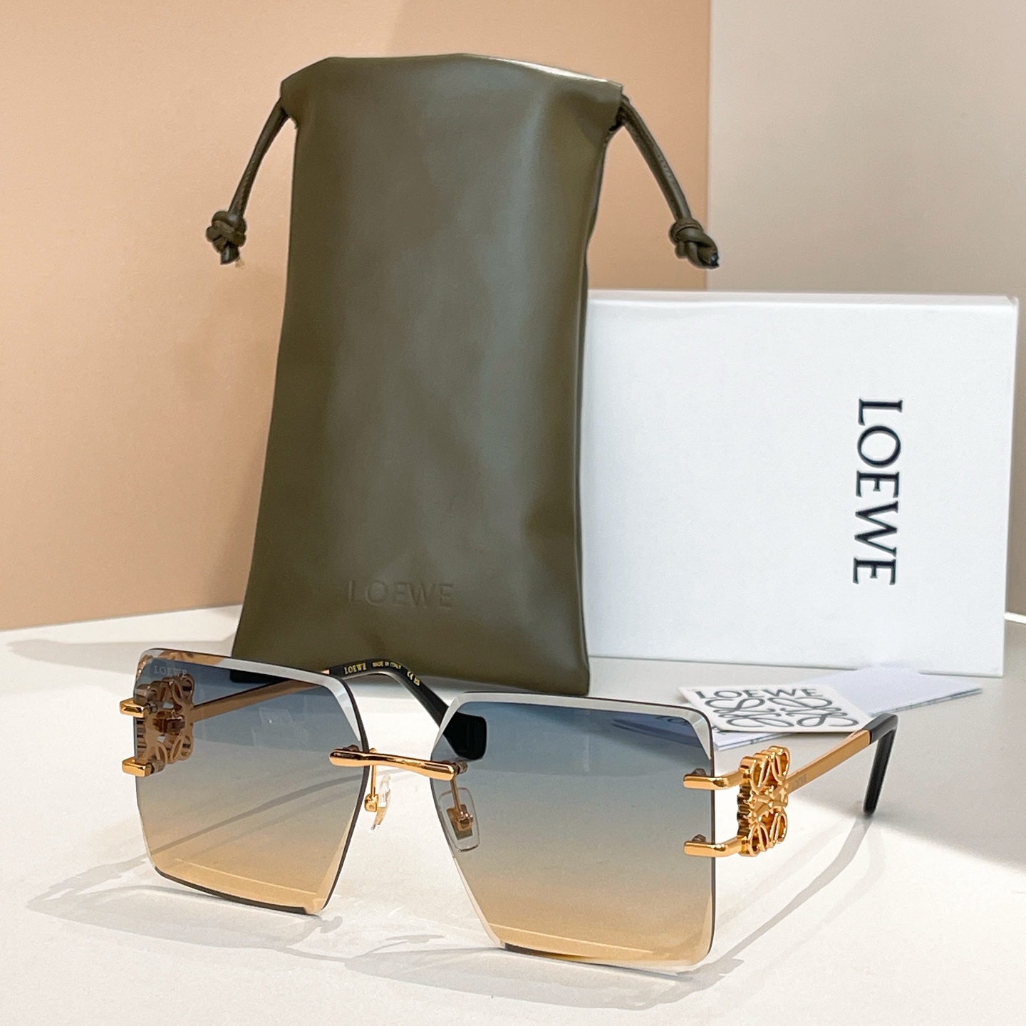 LOEWE🌟🌟🌟MODEL：HW 2057 🌟🌟🌟SIZE：141口0-142🌟🌟🌟