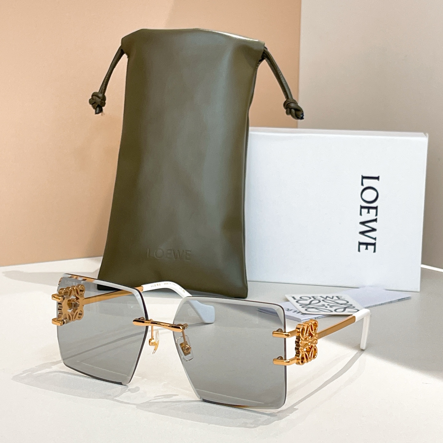 LOEWE🌟🌟🌟MODEL：HW 2057 🌟🌟🌟SIZE：141口0-142🌟🌟🌟
