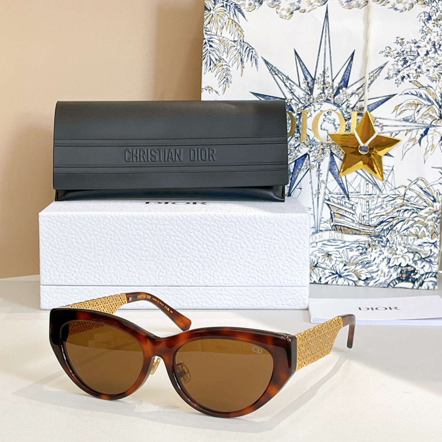 DIO*🌟🌟🌟MODEL：Dior sill B1F🌟🌟🌟SIZE：56口17-142🌟🌟🌟