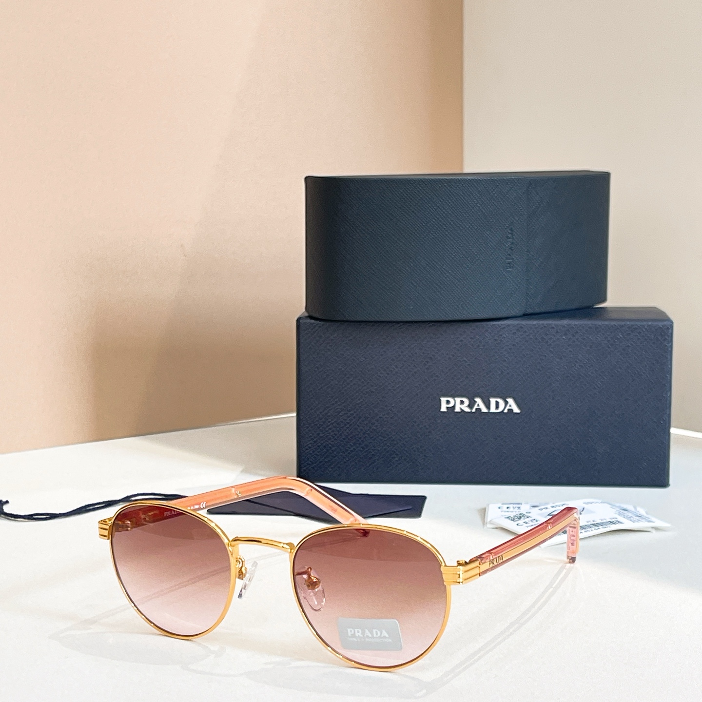 ￼ PRADA✨✨✨MODEL：PR B52S✨✨✨SIZE：49口21-145✨✨✨ 