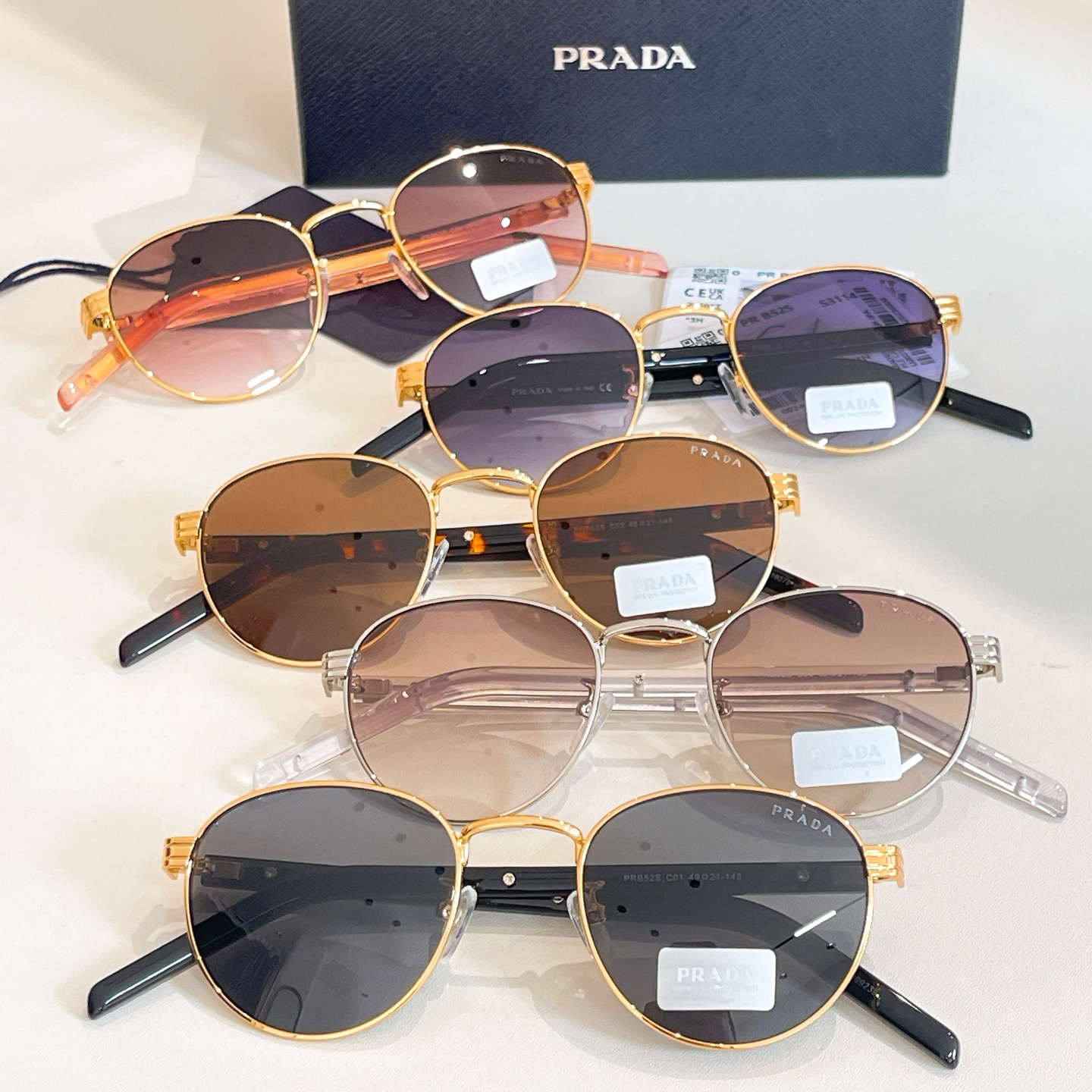 ￼ PRADA✨✨✨MODEL：PR B52S✨✨✨SIZE：49口21-145✨✨✨ 