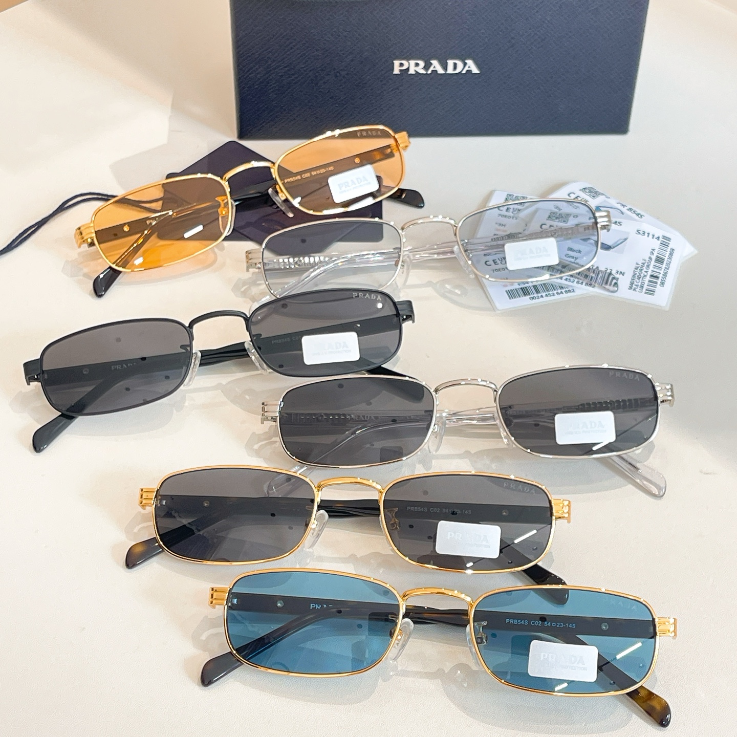 ￼ PRADA✨✨✨MODEL：PR B54S✨✨✨SIZE：54口23-145✨✨✨ 