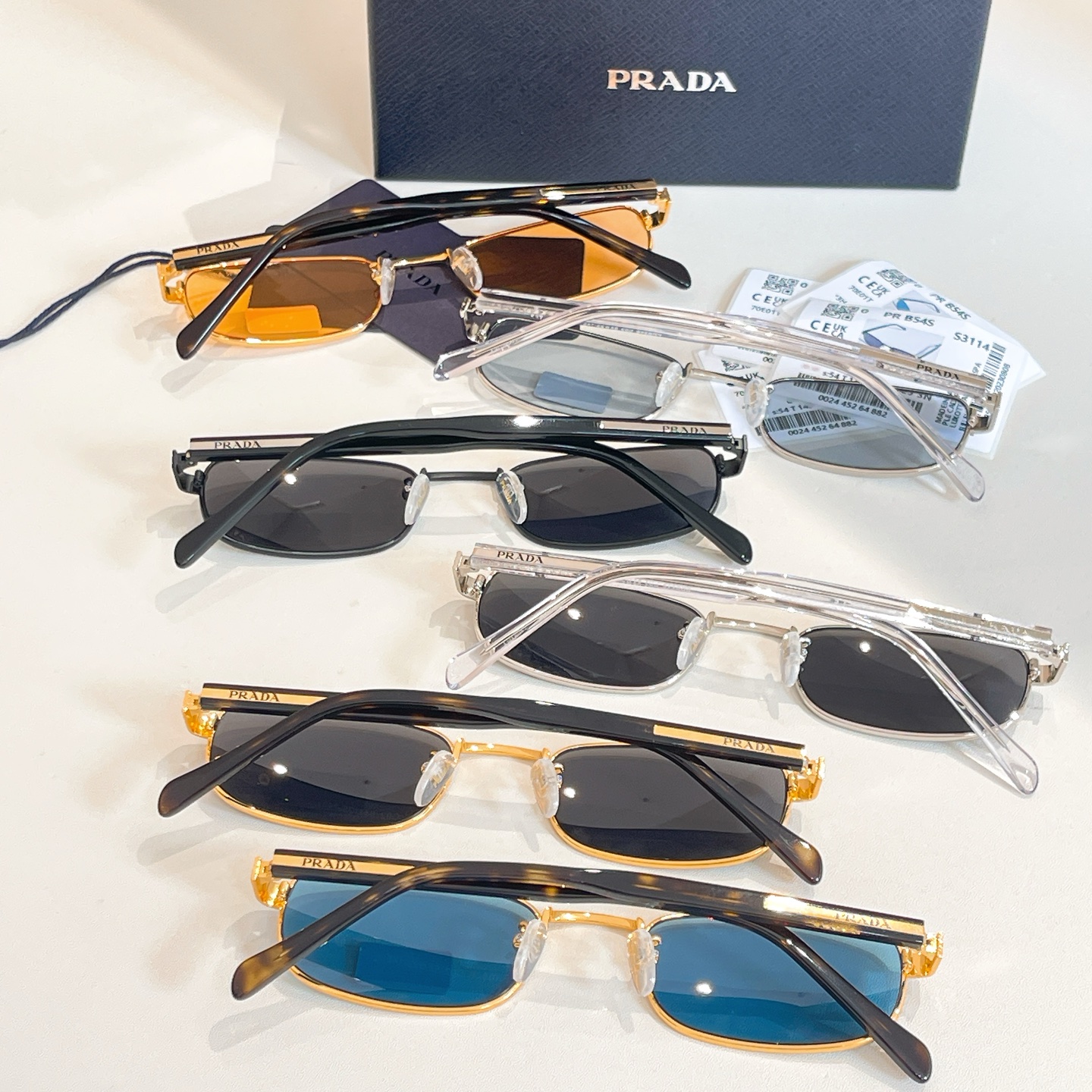 ￼ PRADA✨✨✨MODEL：PR B54S✨✨✨SIZE：54口23-145✨✨✨ 