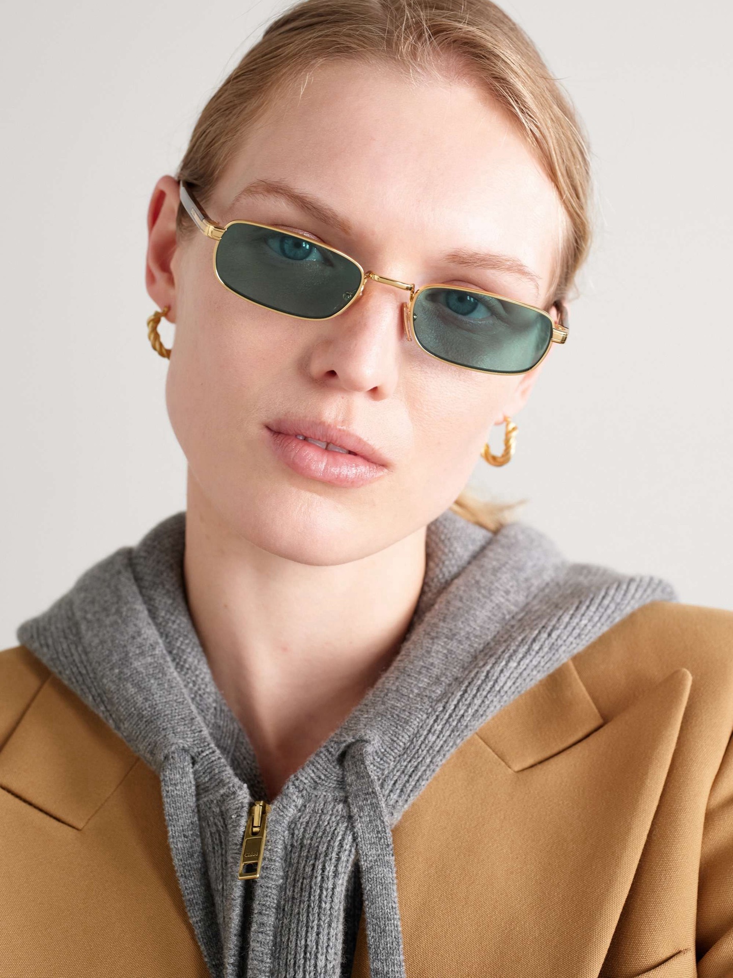 ￼ PRADA✨✨✨MODEL：PR B54S✨✨✨SIZE：54口23-145✨✨✨ 