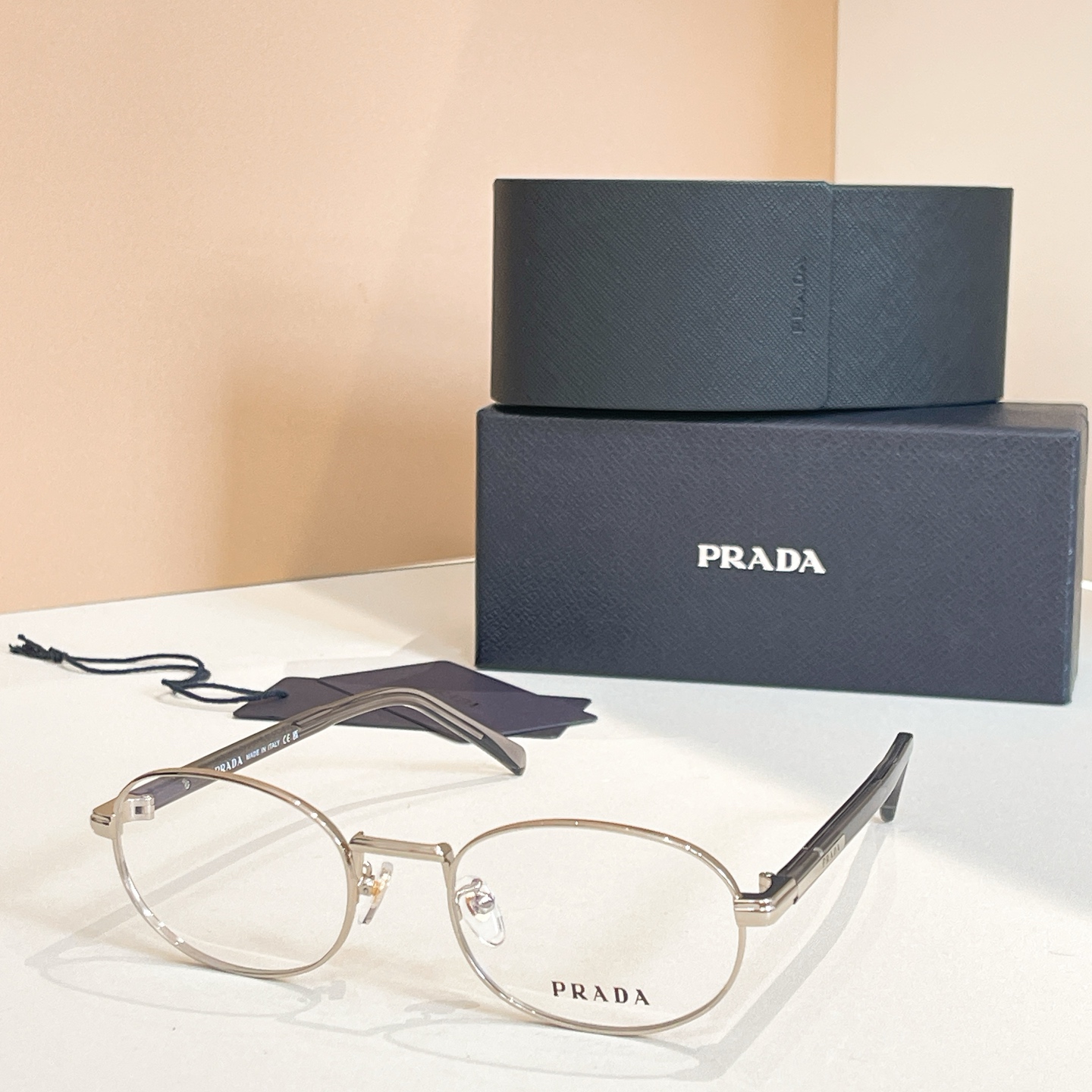 ￼ PRADA✨✨✨MODEL：PR B53S✨✨✨SIZE：52口21-145✨✨✨ 