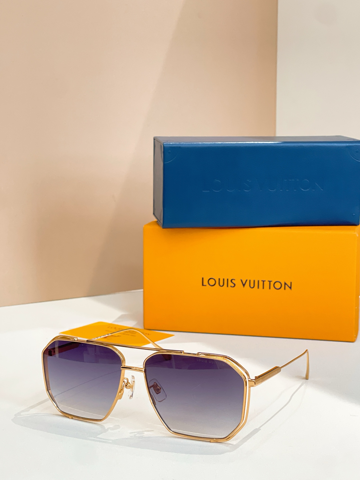 LOUIS VUITTO*✨✨✨MODEL：Z1316✨✨✨ SIZE：61口14-145✨✨✨