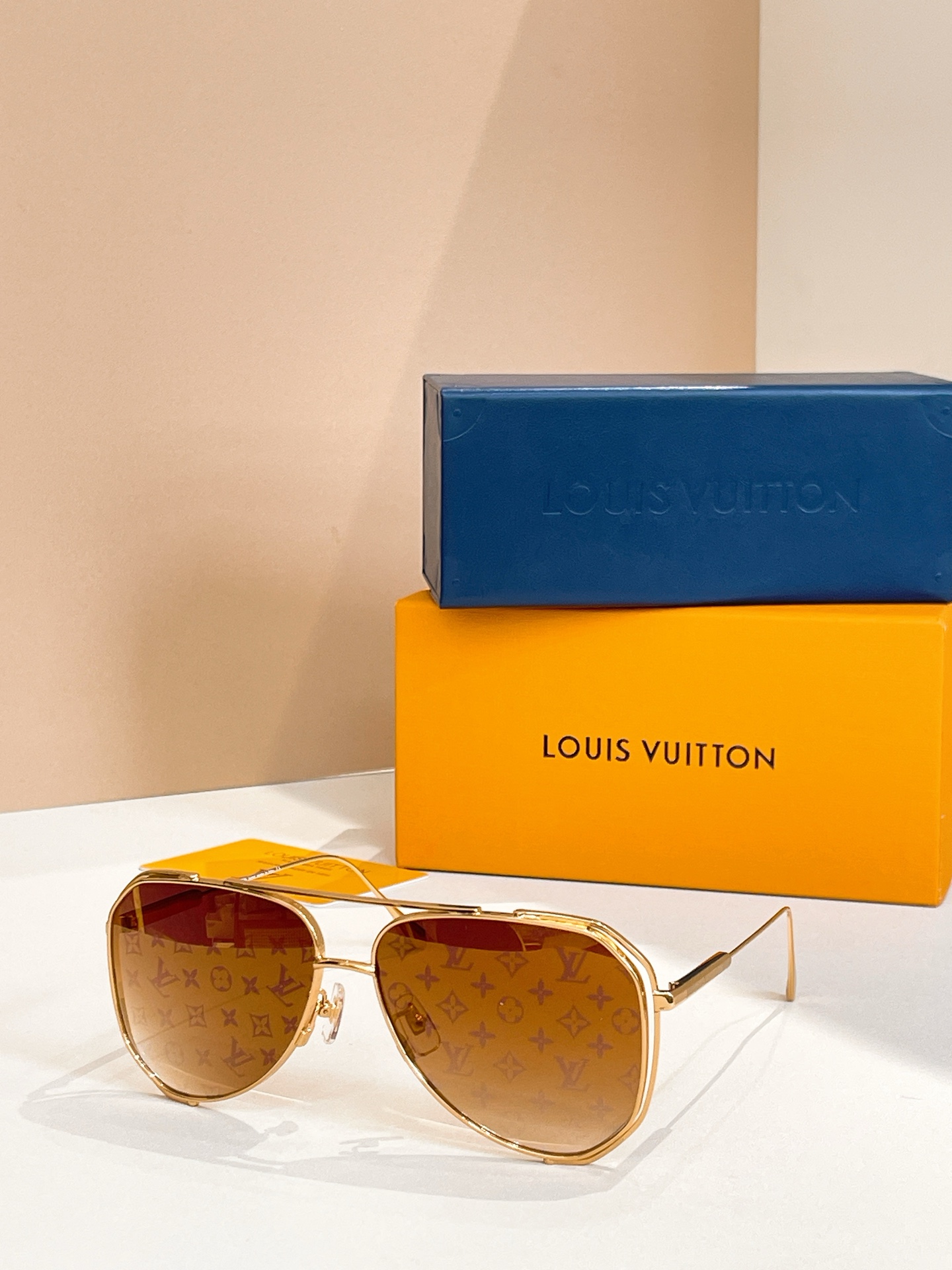 LOUIS VUITTO*✨✨✨MODEL：Z1315✨✨✨ SIZE：61口14-145✨✨✨