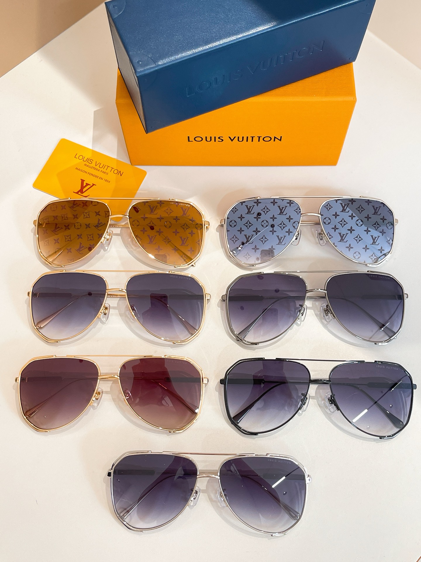 LOUIS VUITTO*✨✨✨MODEL：Z1315✨✨✨ SIZE：61口14-145✨✨✨
