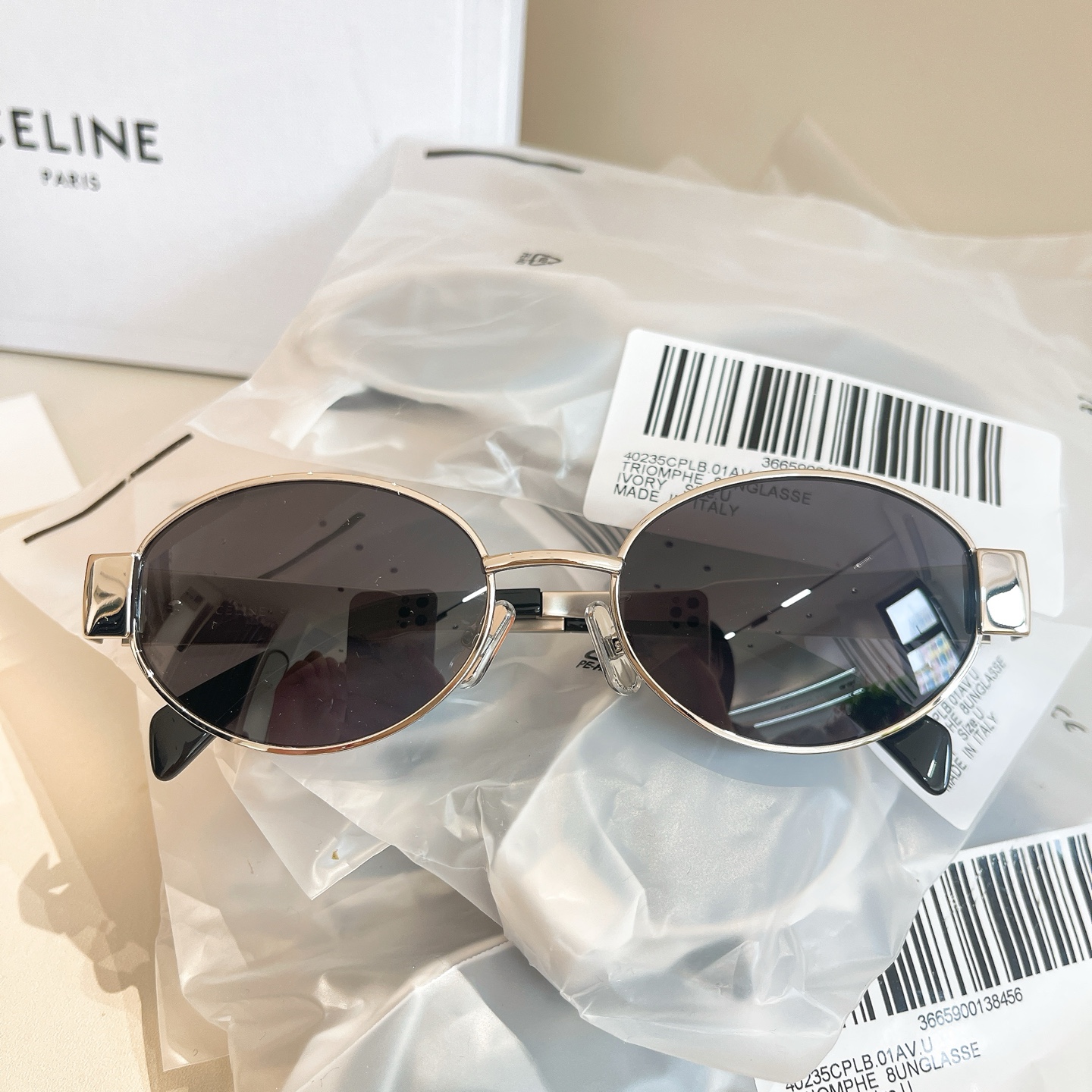 CELIN*🌟🌟🌟MODELCL40235U🌟🌟🌟SIZE54口18-135🌟🌟🌟～～内侧磨砂质感～～高