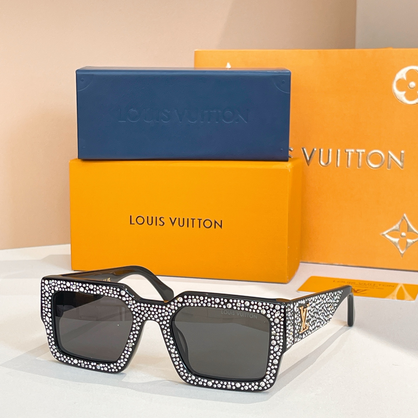 LOUIS VUITTO*✨✨✨MODEL：Z2396E ✨✨✨ SIZE：53口22-145✨✨✨