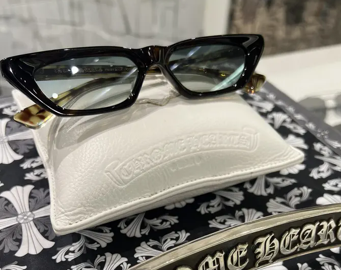 Chrome Hearts Sluntuation Sunglasses - Stylish Shades with Premium Comfort 2 i1746861023488 1767 0 1