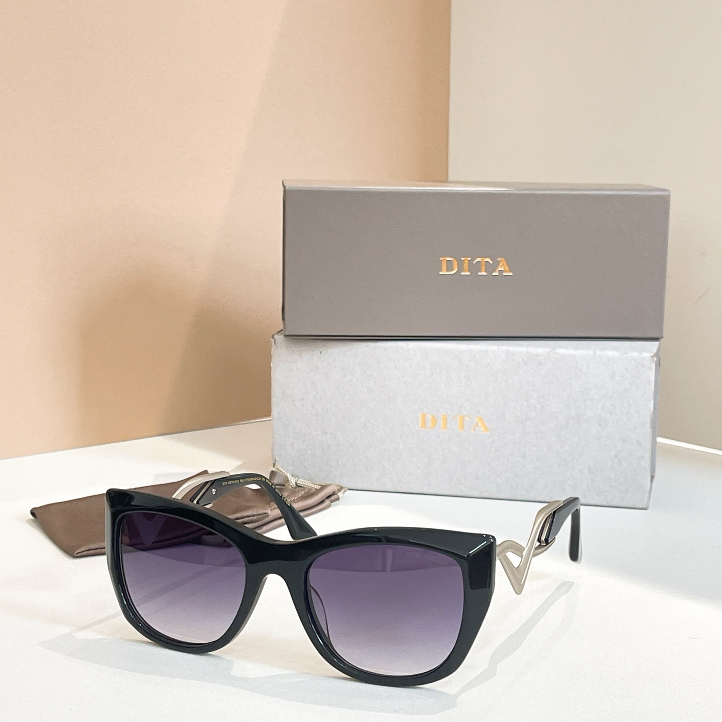 DITA⚜️⚜️⚜️MODEL：DTS438 ⚜️⚜️⚜️⚜️SIZE54口20-145⚜️⚜️⚜️～