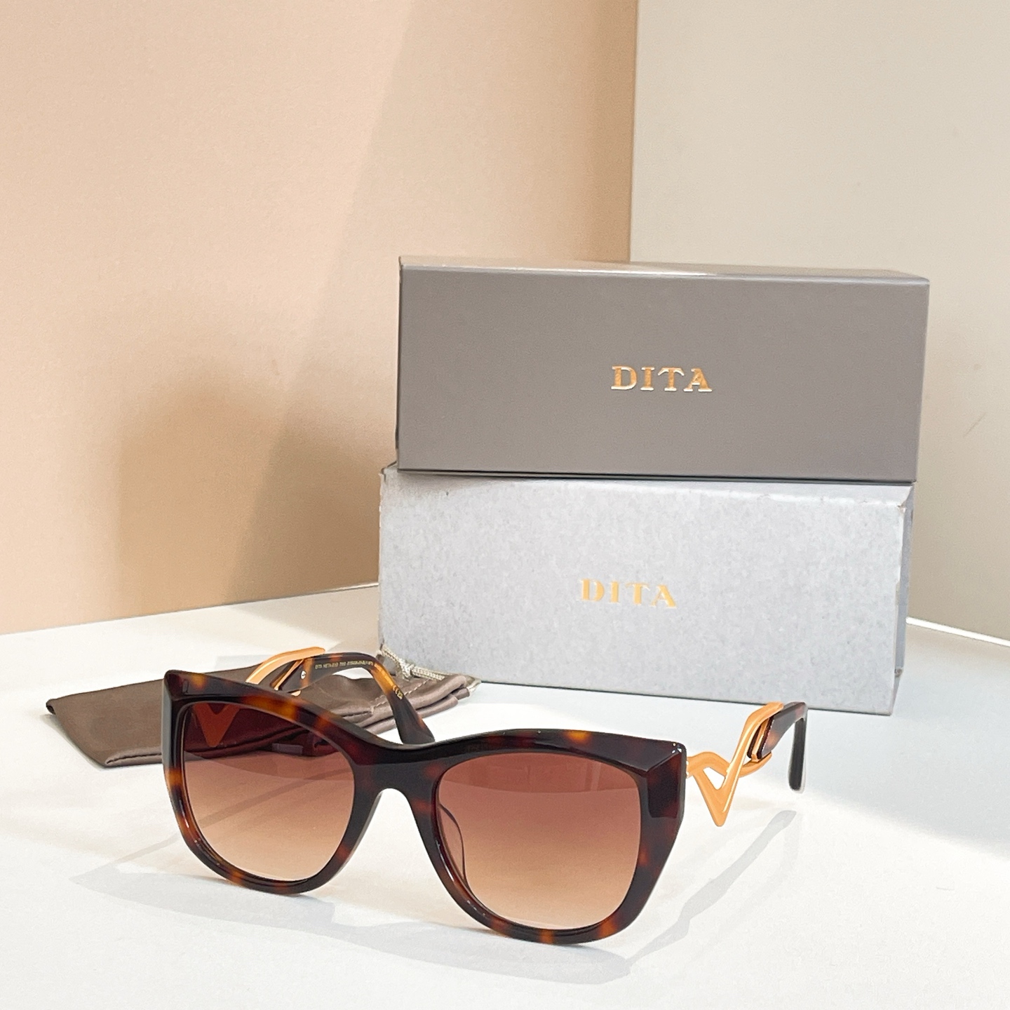 DITA⚜️⚜️⚜️MODEL：DTS438 ⚜️⚜️⚜️⚜️SIZE54口20-145⚜️⚜️⚜️～