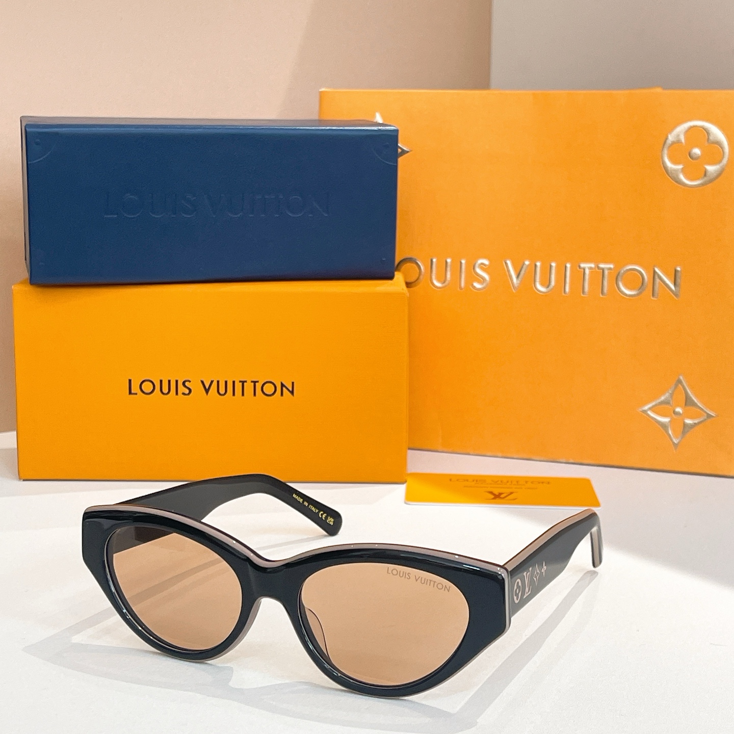 LOUIS VUITTO*✨✨✨MODEL：Z2686U ✨✨✨ SIZE：53口22-145✨✨✨