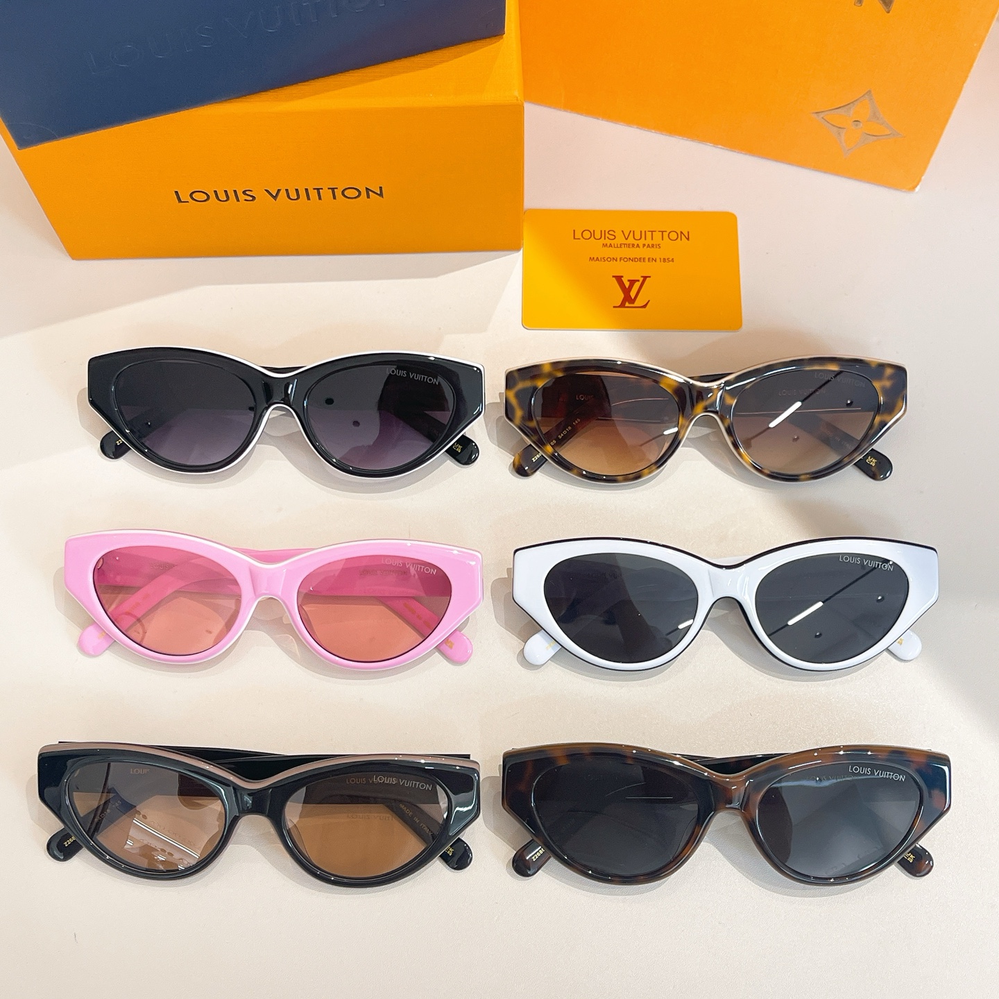 LOUIS VUITTO*✨✨✨MODEL：Z2686U ✨✨✨ SIZE：53口22-145✨✨✨