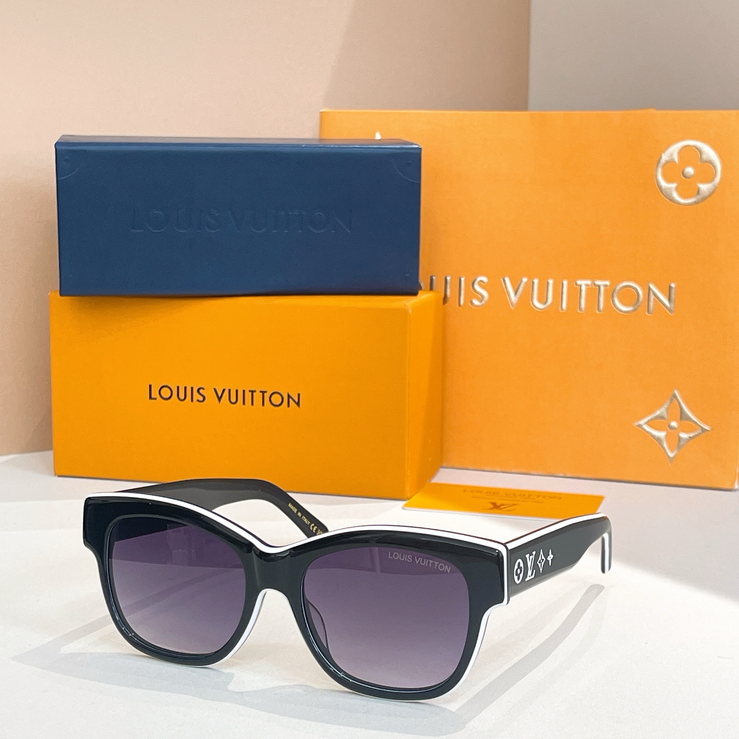 LOUIS VUITTO*✨✨✨MODEL：Z2645U ✨✨✨ SIZE：53口22-145✨✨✨