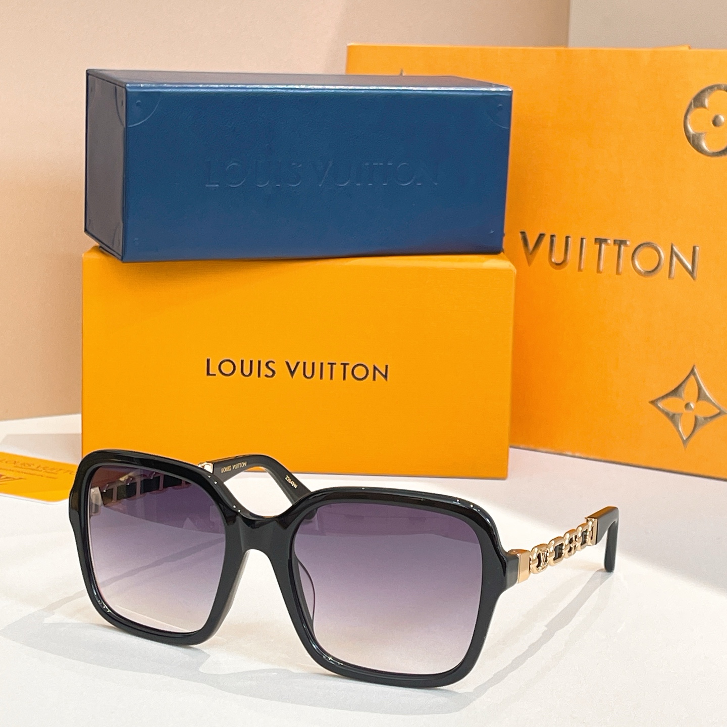 LOUIS VUITTO*✨✨✨MODEL：Z2648W✨✨✨ SIZE：56口19-140✨✨✨ 