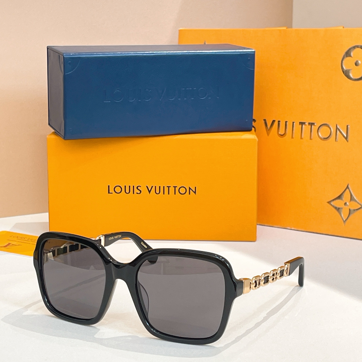 LOUIS VUITTO*✨✨✨MODEL：Z2648W✨✨✨ SIZE：56口19-140✨✨✨ 