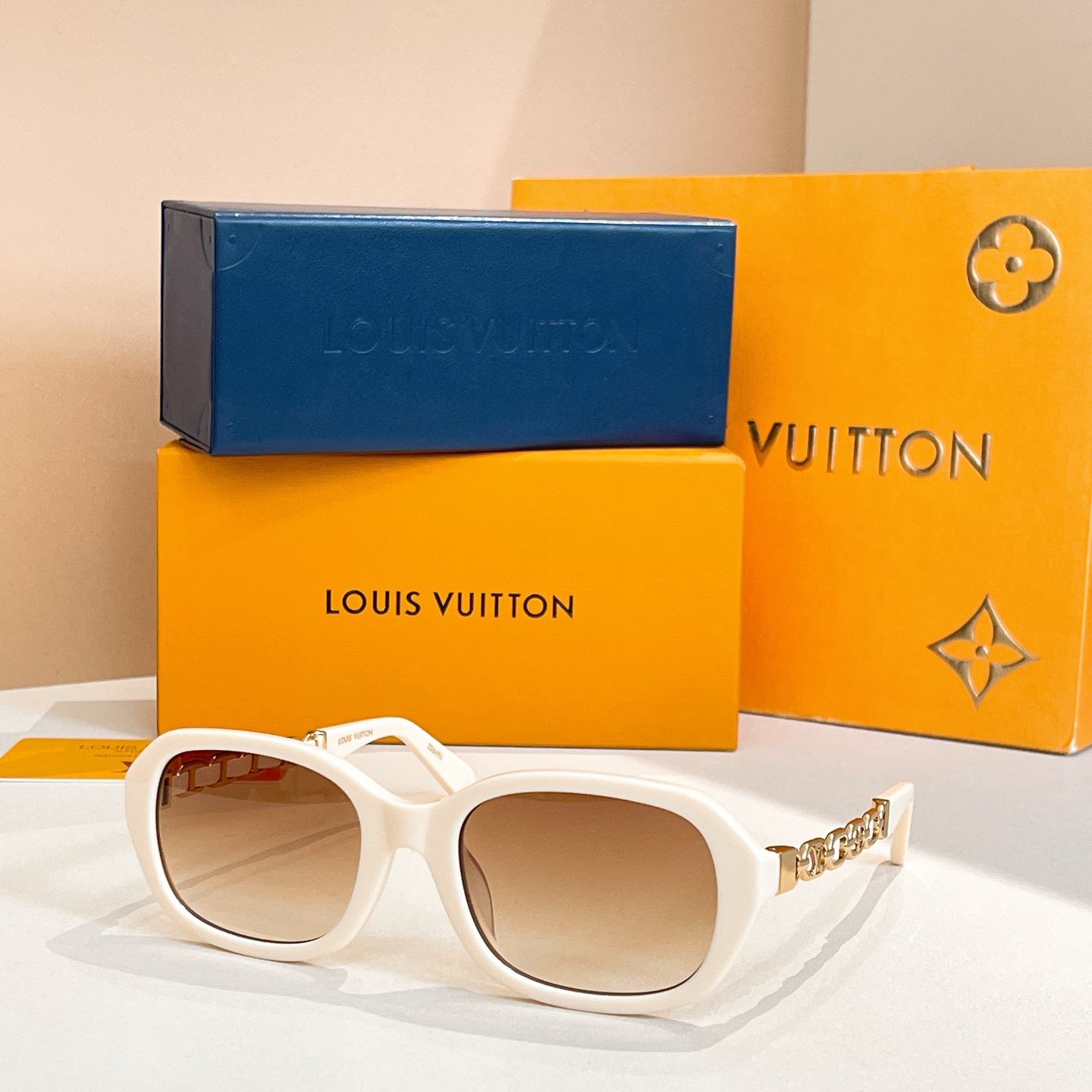 LOUIS VUITTO*✨✨✨MODEL：Z2649U✨✨✨ SIZE：55口20-140✨✨✨ 