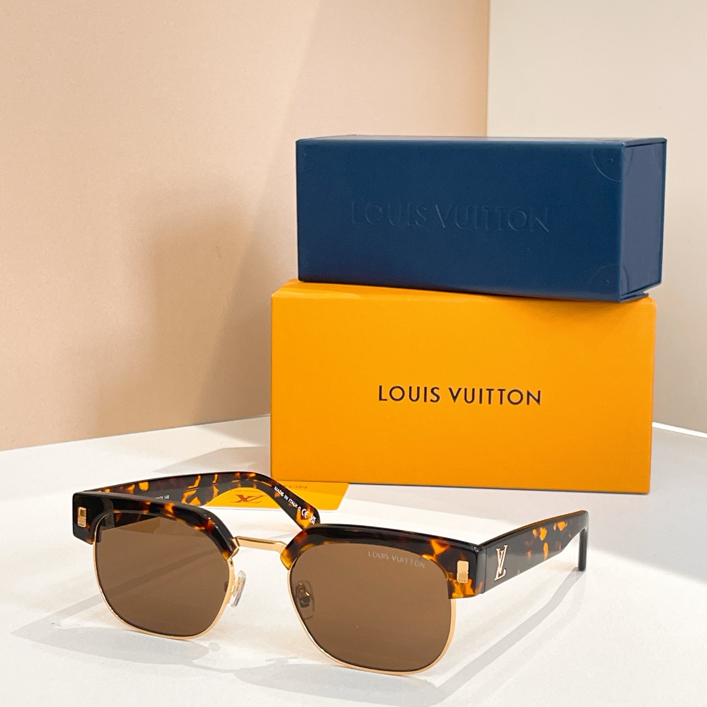 LOUIS VUITTO*✨✨✨MODEL：Z2595U✨✨✨ SIZE：55口21-145✨✨✨