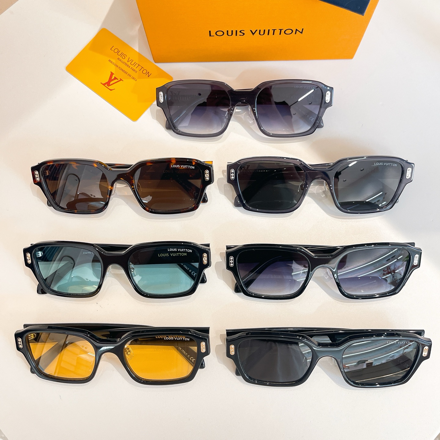 LOUIS VUITTO*✨✨✨MODEL：Z2677U✨✨✨ SIZE：54口21-145✨✨✨