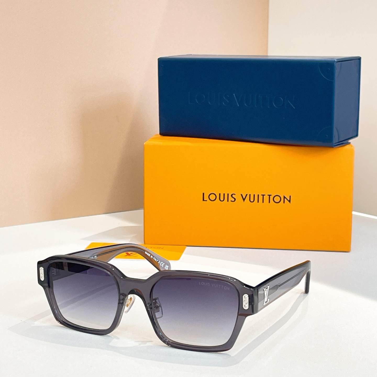 LOUIS VUITTO*✨✨✨MODEL：Z2677U✨✨✨ SIZE：54口21-145✨✨✨