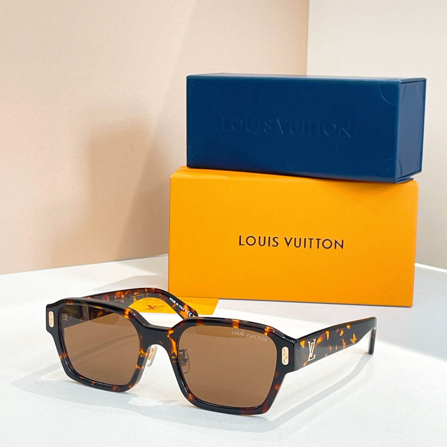 LOUIS VUITTO*✨✨✨MODEL：Z2677U✨✨✨ SIZE：54口21-145✨✨✨