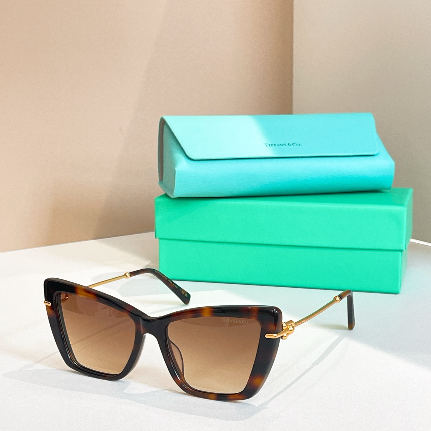 TIFFANY&Co.✨✨✨MODEL：TF4210 ✨✨✨ SIZE：55口19-143✨✨✨