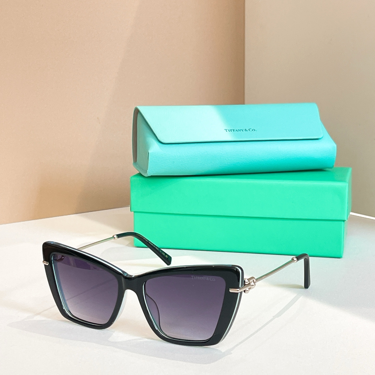TIFFANY&Co.✨✨✨MODEL：TF4210 ✨✨✨ SIZE：55口19-143✨✨✨