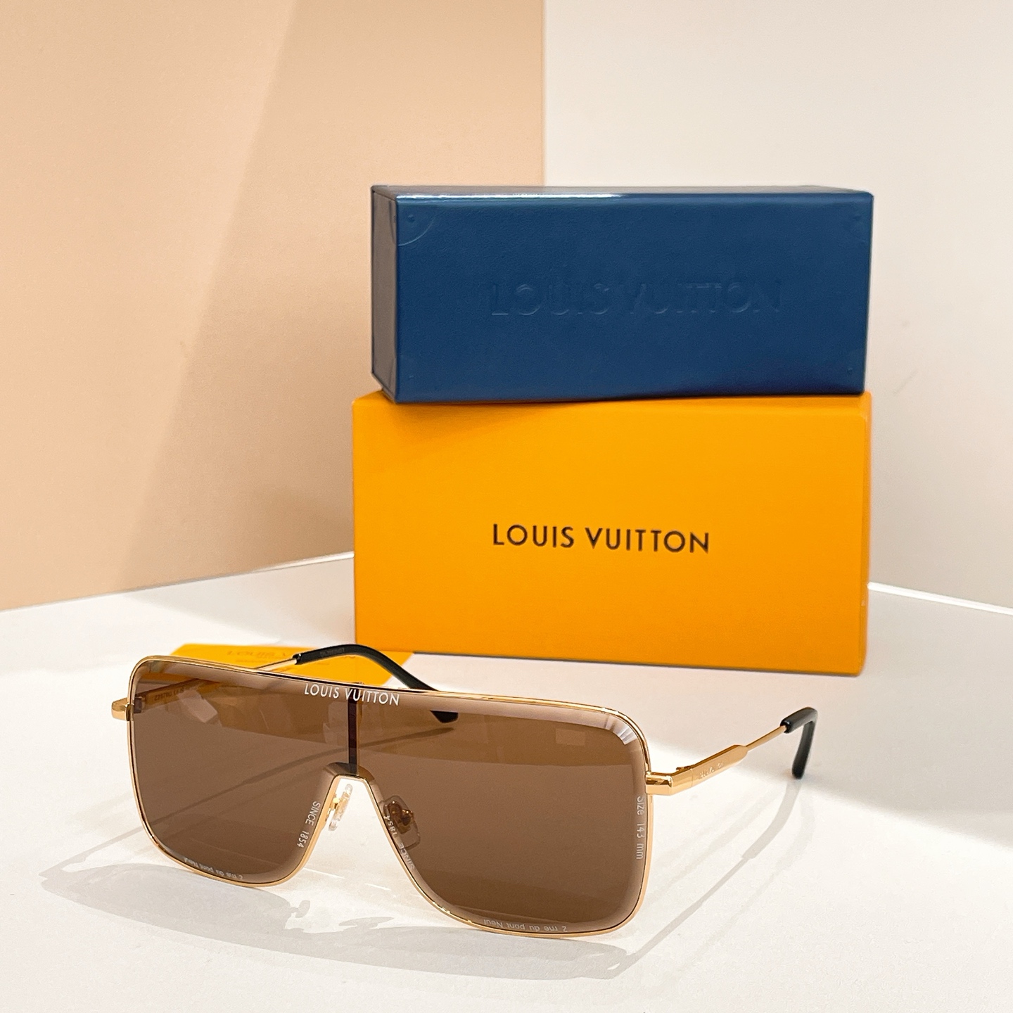 LOUIS VUITTO*✨✨✨MODEL：Z2674U ✨✨✨ SIZE：143口145✨✨✨