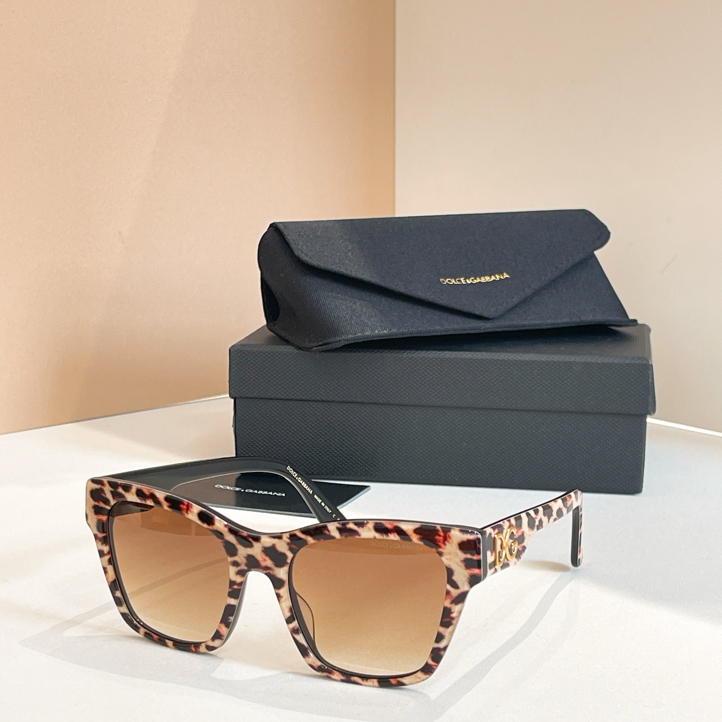DOLCE & GABBAN*🌟🌟🌟MODEL：DG4384🌟🌟🌟SIZE53口20-145🌟🌟🌟
