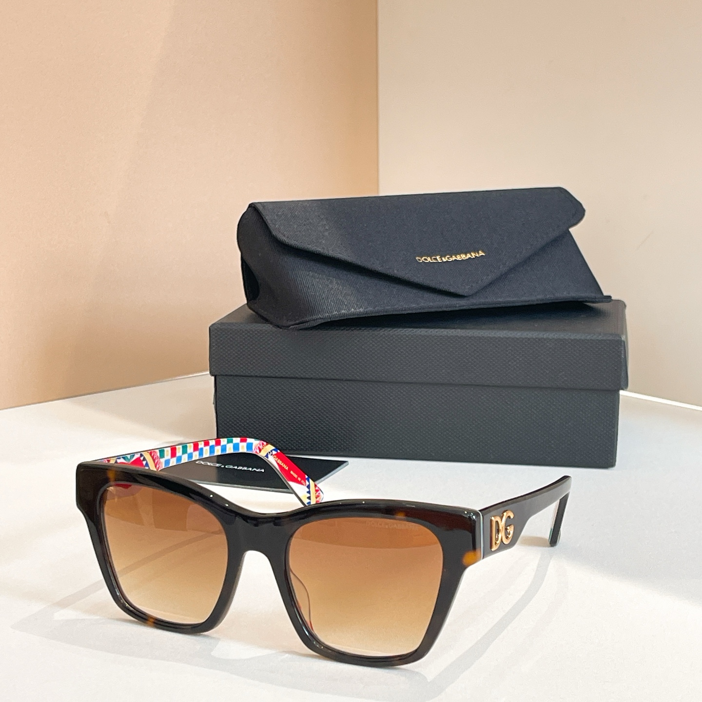 DOLCE & GABBAN*🌟🌟🌟MODEL：DG4384🌟🌟🌟SIZE53口20-145🌟🌟🌟