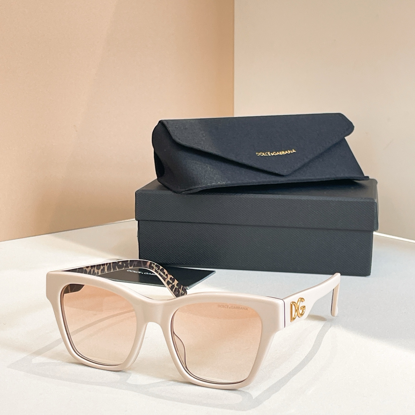 DOLCE & GABBAN*🌟🌟🌟MODEL：DG4384🌟🌟🌟SIZE53口20-145🌟🌟🌟