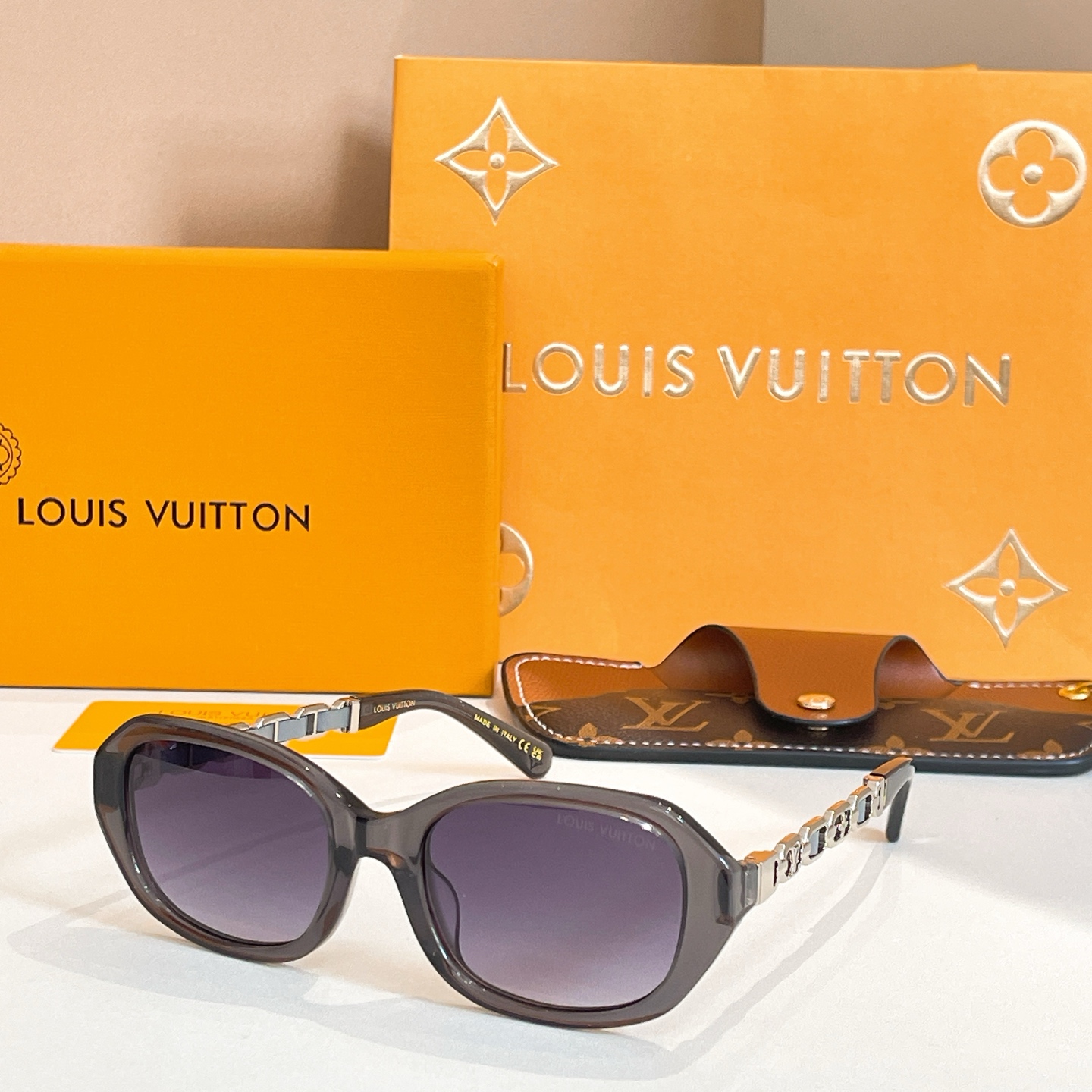 LOUIS VUITTO*✨✨✨MODEL：Z2649W✨✨✨ SIZE：53口20-145✨✨✨