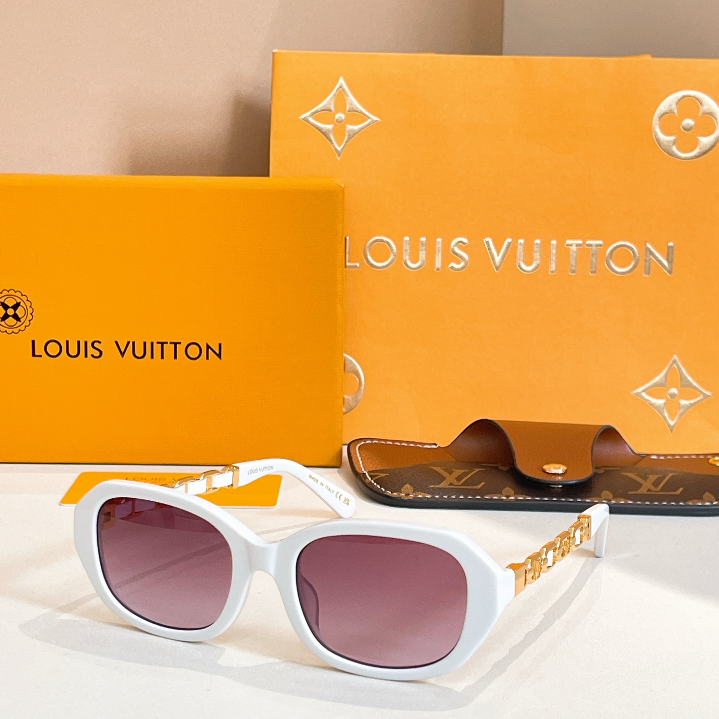 LOUIS VUITTO*✨✨✨MODEL：Z2649W✨✨✨ SIZE：53口20-145✨✨✨