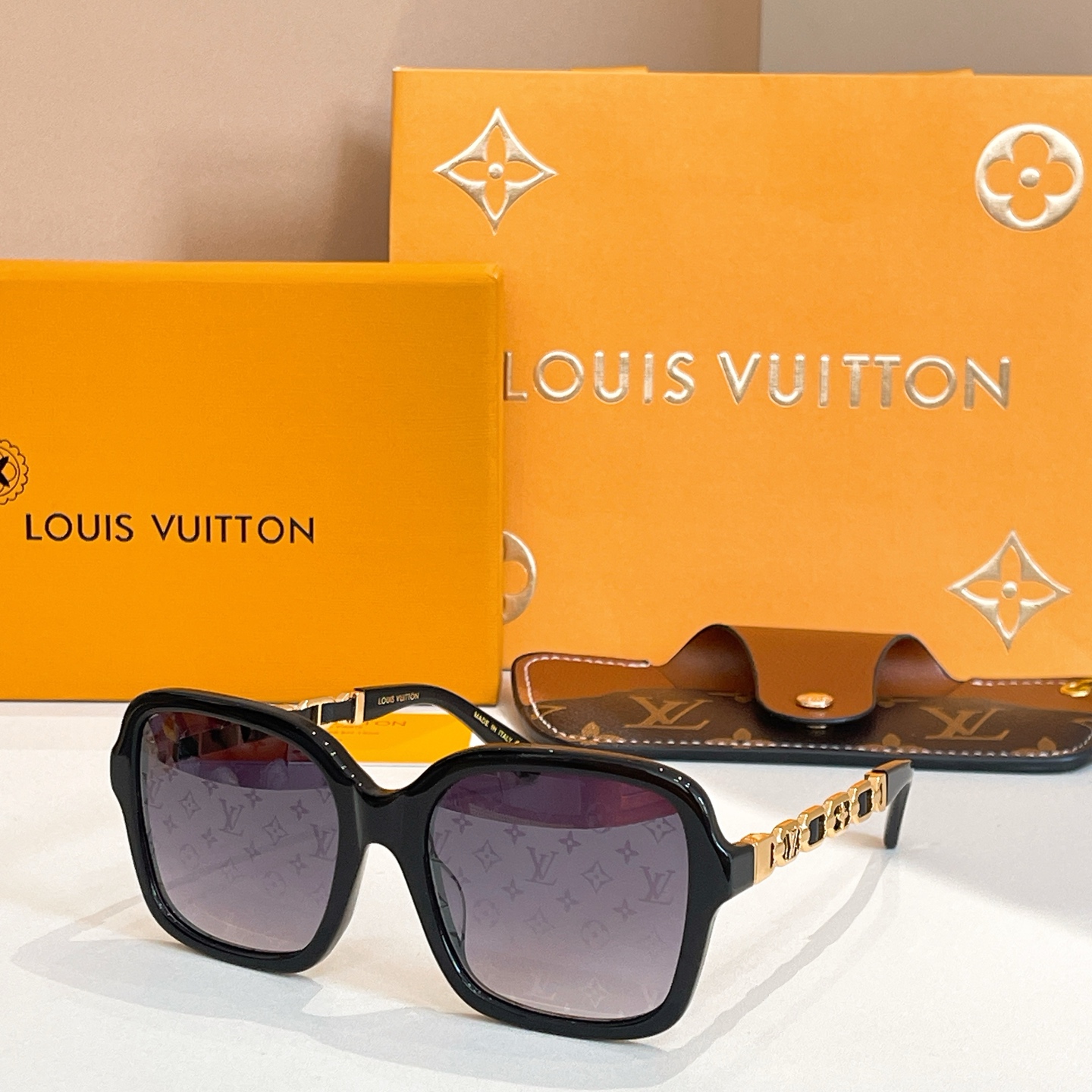 LOUIS VUITTO*✨✨✨MODEL：Z2648W✨✨✨ SIZE：55口19-145✨✨✨