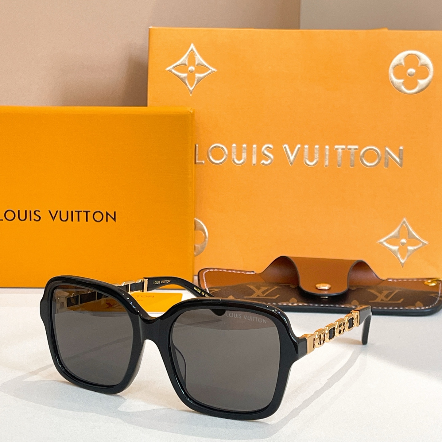 LOUIS VUITTO*✨✨✨MODEL：Z2648W✨✨✨ SIZE：55口19-145✨✨✨
