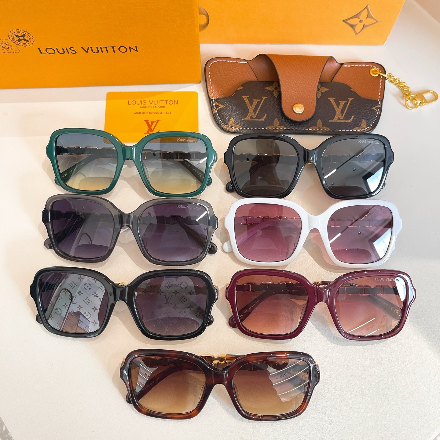 LOUIS VUITTO*✨✨✨MODEL：Z2648W✨✨✨ SIZE：55口19-145✨✨✨