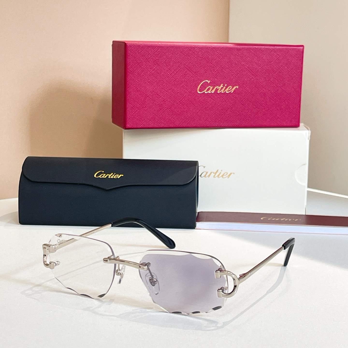 Cartie*✨✨✨MODEL：CT1628O✨✨✨SIZE 58口16-135✨✨✨太阳镜 ，变色片
