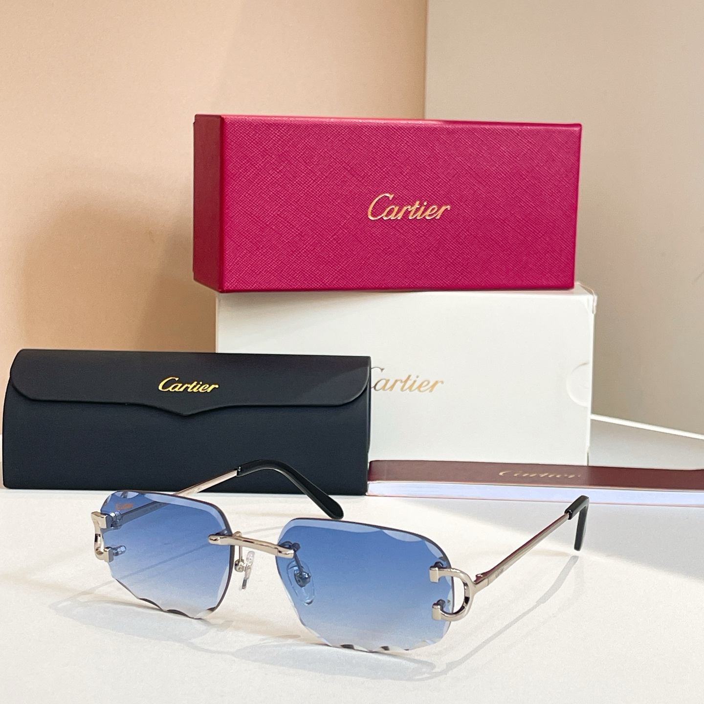 Cartie*✨✨✨MODEL：CT1628O✨✨✨SIZE 58口16-135✨✨✨太阳镜 ，变色片