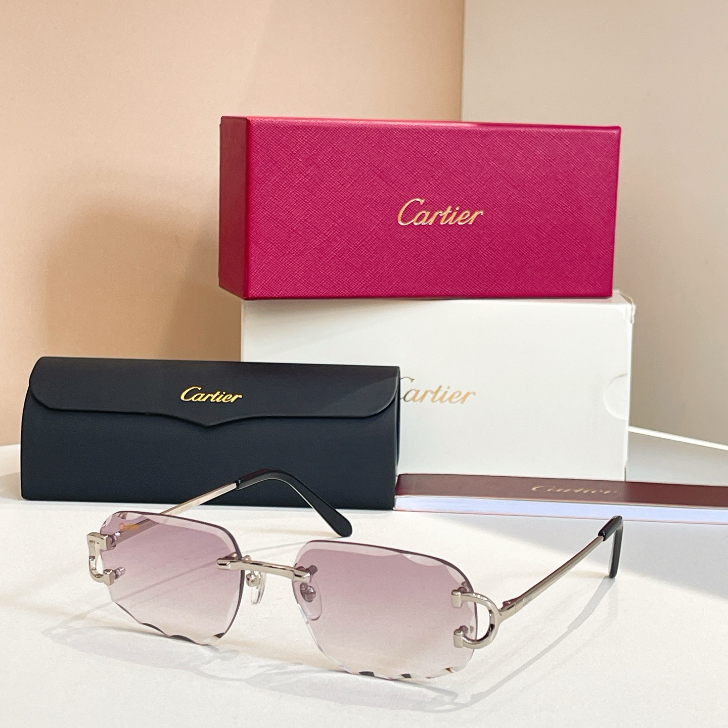 Cartie*✨✨✨MODEL：CT1628O✨✨✨SIZE 58口16-135✨✨✨太阳镜 ，变色片