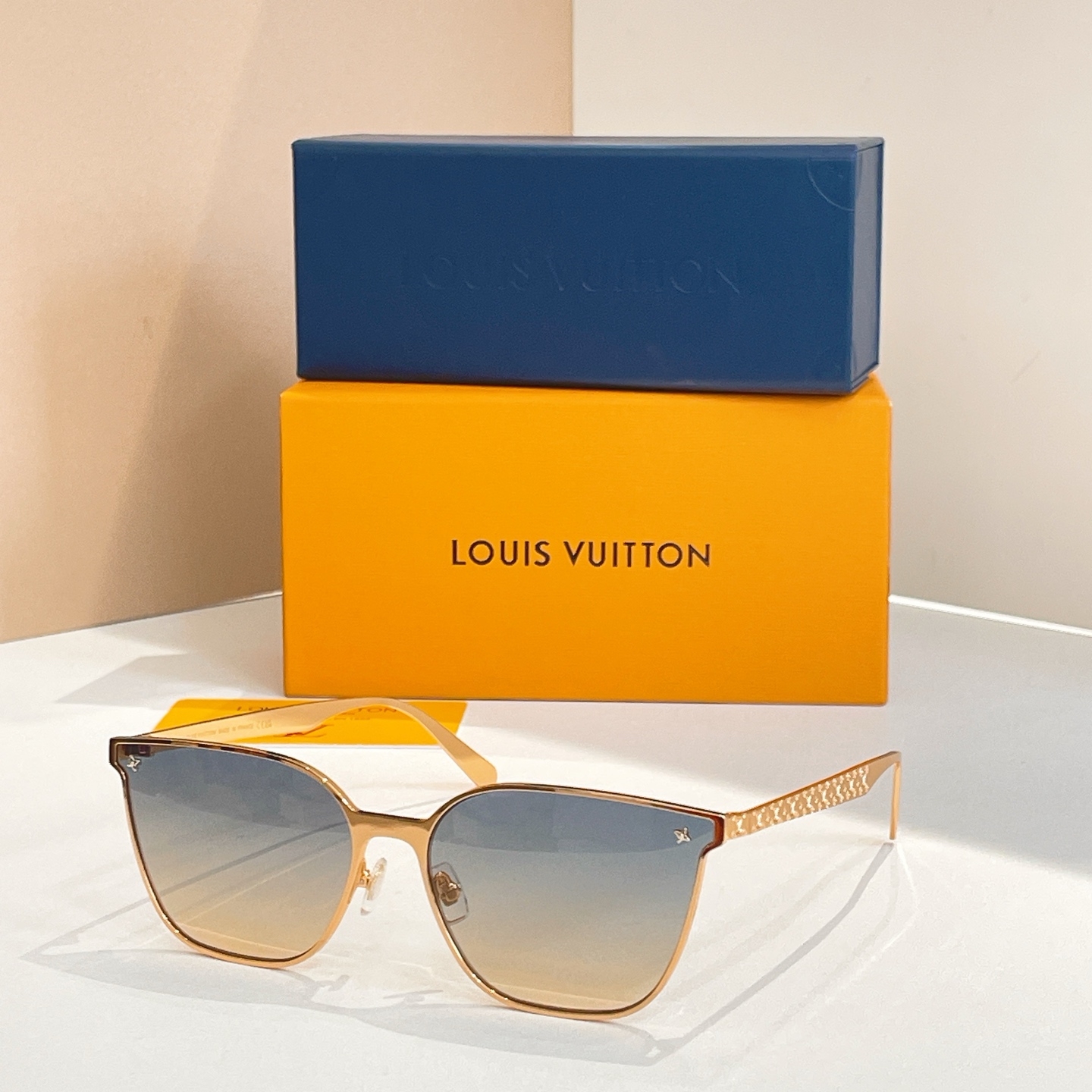 LOUIS VUITTO*✨✨✨MODEL：Z2487U✨✨✨ SIZE：61口16-142✨✨✨