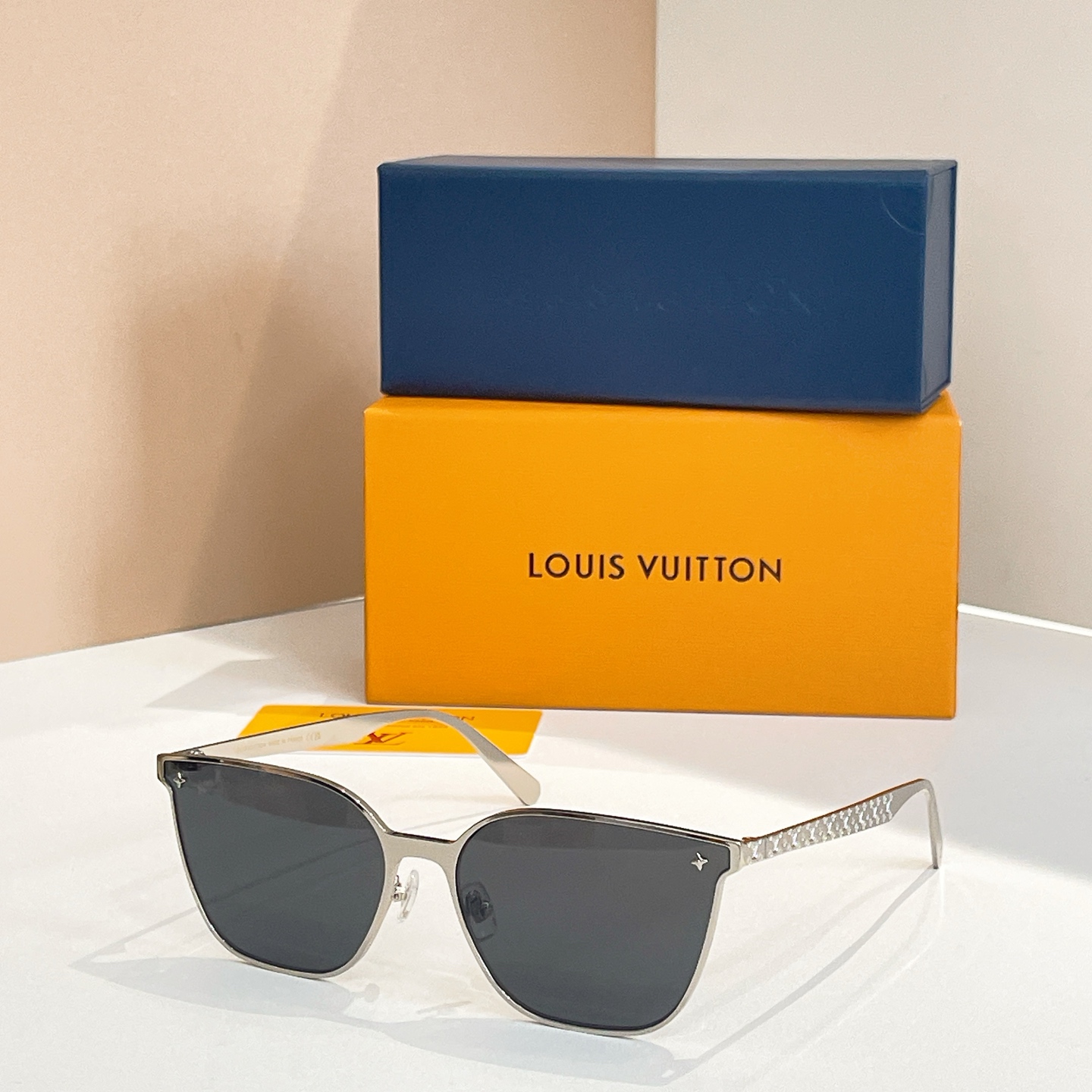 LOUIS VUITTO*✨✨✨MODEL：Z2487U✨✨✨ SIZE：61口16-142✨✨✨